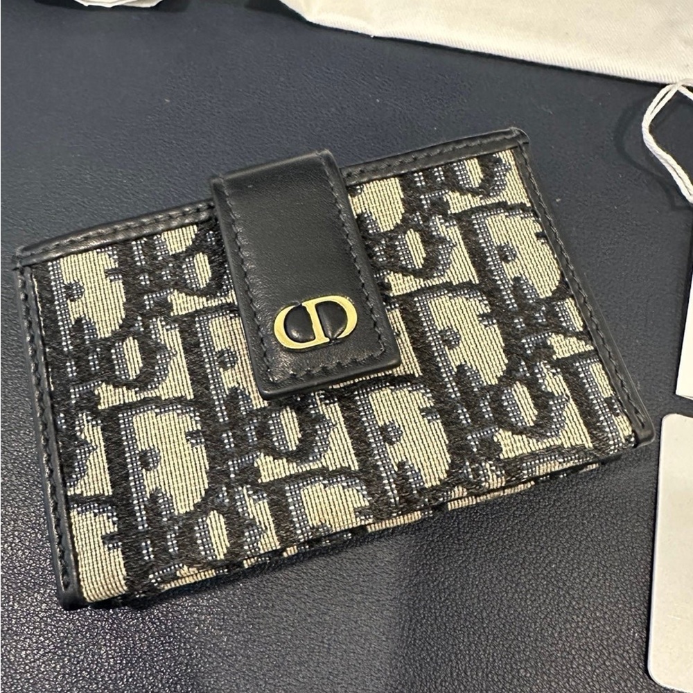 Authentic Dior Montaigne Wallet